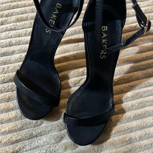 Elegant Black High Heels by Bakers - Picture 8 of 8